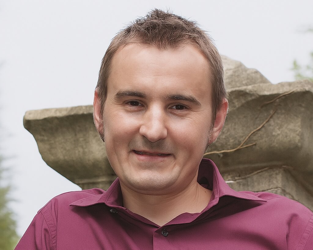 Windowbase data manager gains Insight