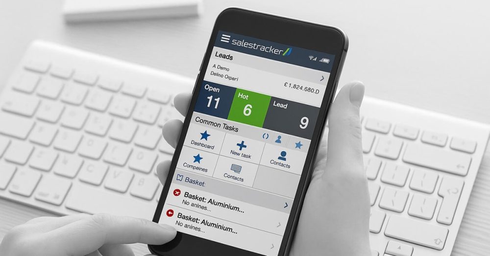 Mobile CRM: How Field Sales Teams Work Faster With Live Prospect Data