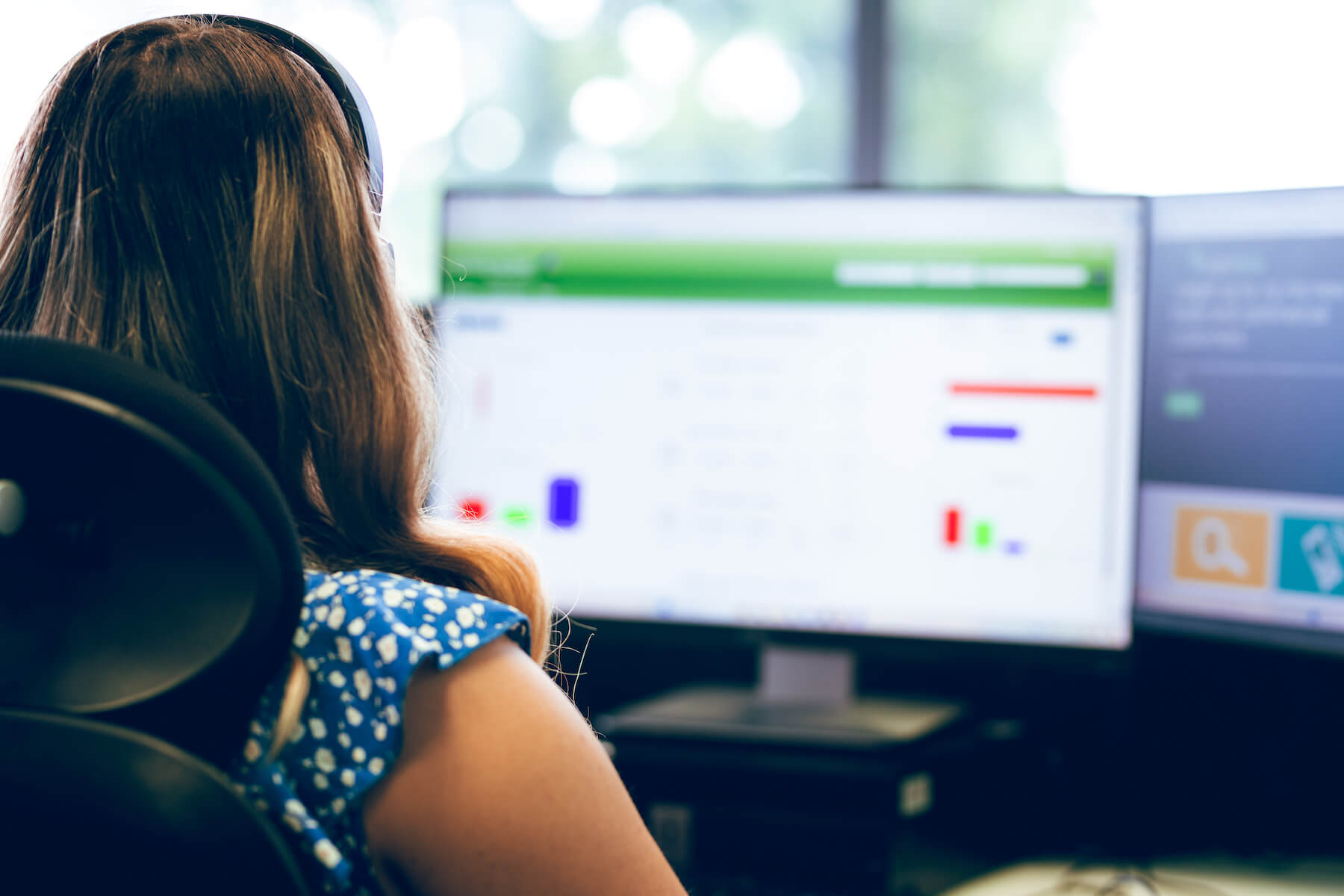 Insight Data employee using Salestracker